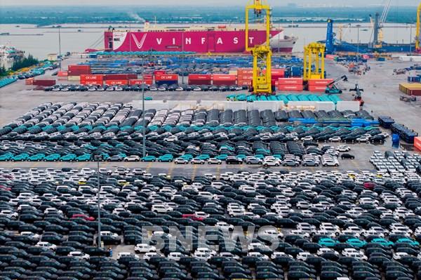 VinFast xuất khẩu lô xe ô tô thứ 38 ra thị trường quốc tế