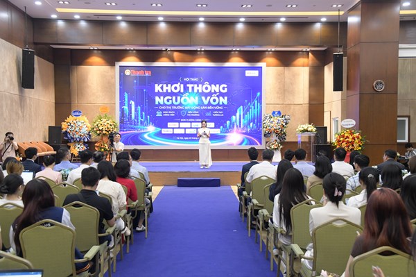 Dòng vốn bất động sản cần chuyển từ “bơm tiền” sang tạo giá trị 