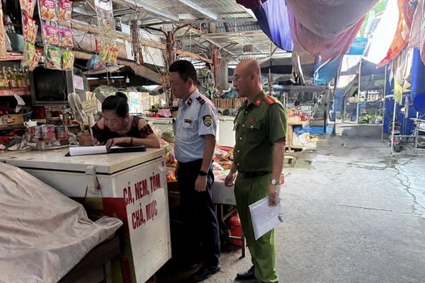 Tuyên Quang siết kiểm tra thị trường, xử lý 73 vụ hàng giả và gian lận thương mại