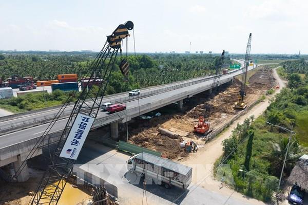 Gấp rút thi công dự án mở rộng cao tốc TP. Hồ Chí Minh - Trung Lương - Mỹ Thuận