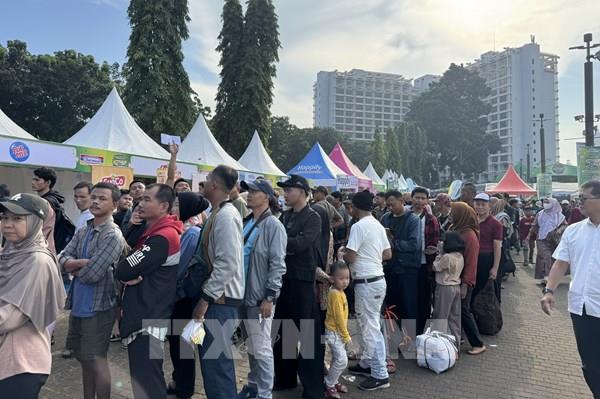 Dân số Indonesia vượt 290 triệu người, gần 70% trong độ tuổi lao động