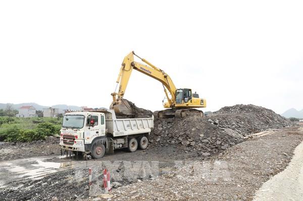 Đẩy nhanh tiến độ Dự án xây dựng tuyến đường kết nối liên vùng