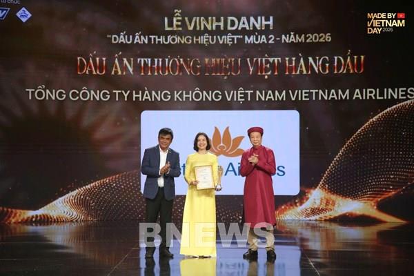 Vietnam Airlines được vinh danh "Dấu ấn thương hiệu Việt hàng đầu" 