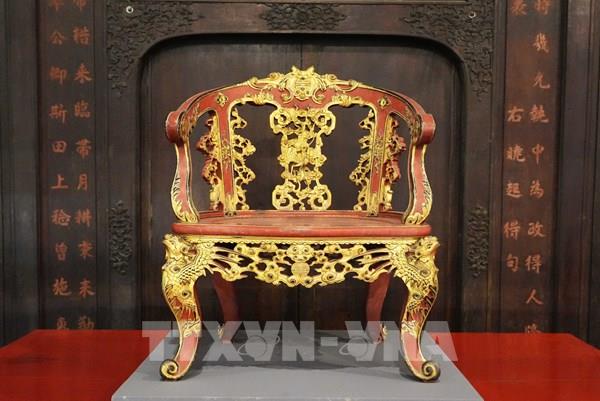 Chiêm ngưỡng cổ vật triều Nguyễn tại Điện Long An