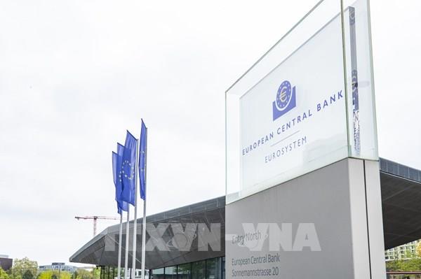Giá dầu cao sẽ thúc đẩy ECB tăng lãi suất