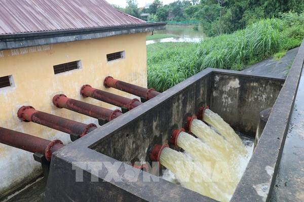 Nhiều sông tại Hà Nội vượt báo động III, 338 hộ dân bị cô lập
