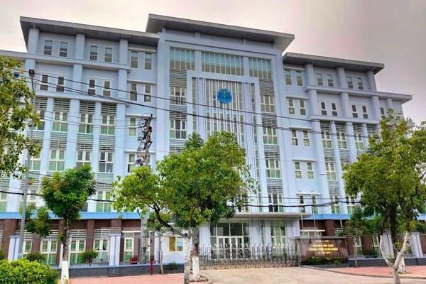 Sắp xếp trụ sở dôi dư: Cà Mau xử lý đất vàng ra sao?