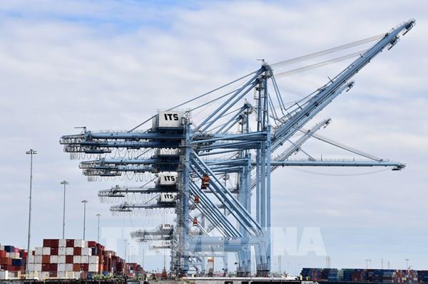 Kinh tế Mỹ có thể chịu tác động tiêu cực từ cuộc chiến thương mại với Canada
