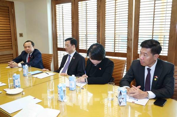 Thúc đẩy hiện thực hóa hợp tác chiến lược về khoa học công nghệ Việt Nam - Singapore