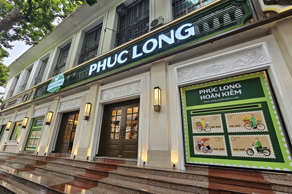 Phúc Long khai trương cửa hàng mới khu vực hồ Hoàn Kiếm