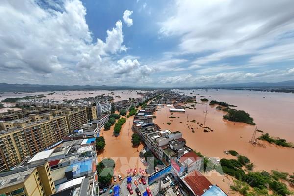 Bão Saudel đổ bộ vào miền Đông Trung Quốc, hàng trăm nghìn người sơ tán