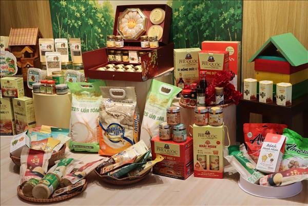 Hàng Việt lên ngôi trên "chợ" thương mại điện tử dịp Lễ 2/9