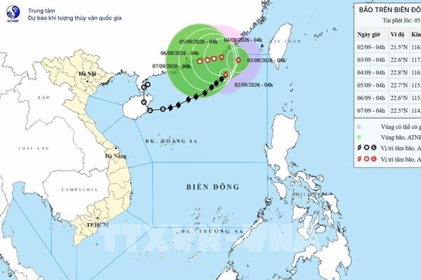 Bão số 5 vẫn duy trì cường độ gió mạnh trên vùng biển phía Đông Bắc khu vực Bắc Biển Đông
