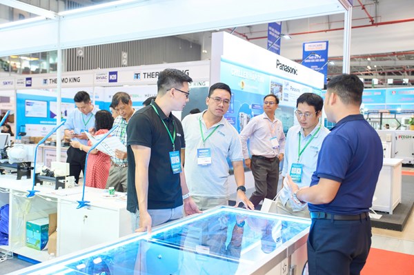 Lực đẩy khơi thông chuỗi cung ứng hạ tầng công nghiệp và nhà máy công nghệ cao