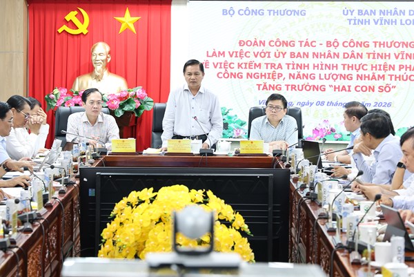 Đầu tư gần 1.900 tỷ đồng nâng năng lực lưới truyền tải điện tại Vĩnh Long