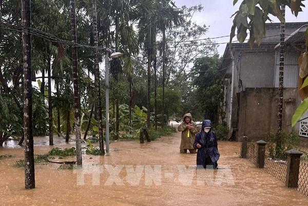 Huế triển khai các phương án ứng phó mưa lớn, sạt lở và biển động