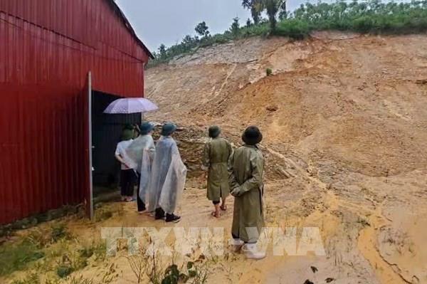 Mưa lớn gây sạt lở nhiều tuyến đường ở Lào Cai