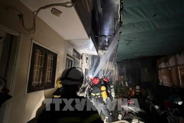 Thủ tướng yêu cầu khẩn trương điều tra nguyên nhân vụ cháy tại Tây Hồ, Hà Nội