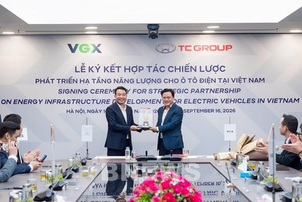 Tập đoàn Thành Công hợp tác VGX phát triển hạ tầng sạc xe điện