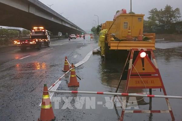 Hà Nội: Các đơn vị thoát nước triển khai phương án ứng phó theo kịch bản ở mức cao nhất