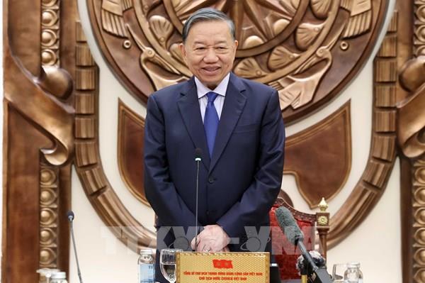 Tổng Bí thư, Chủ tịch nước Tô Lâm trao quyết định bổ nhiệm 2 Đại sứ Việt Nam tại nước ngoài