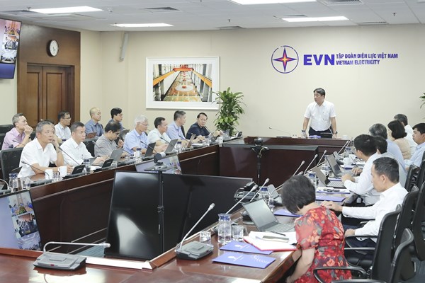 EVN yêu cầu ưu tiên nguồn lực cho các dự án cung ứng điện năm 2027