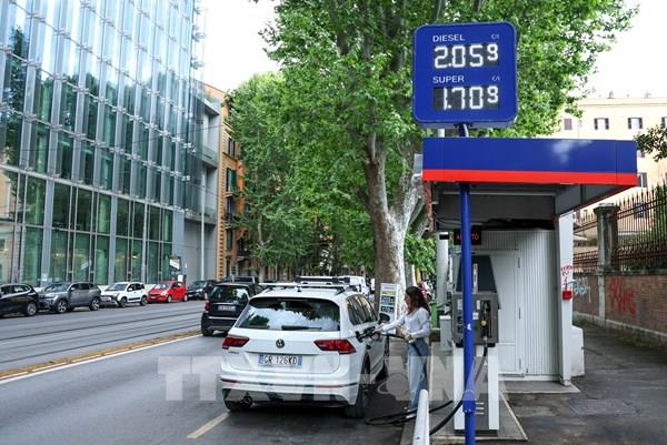 Mỹ thúc giục châu Âu giải phóng dự trữ diesel để hạ nhiệt giá nhiên liệu
