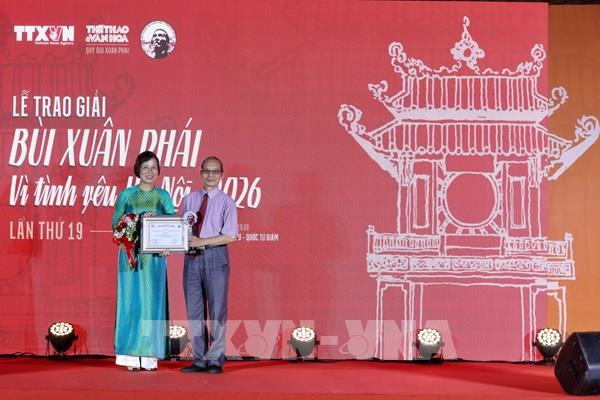 Giải thưởng Bùi Xuân Phái 2026 vinh danh nhà thơ Bằng Việt