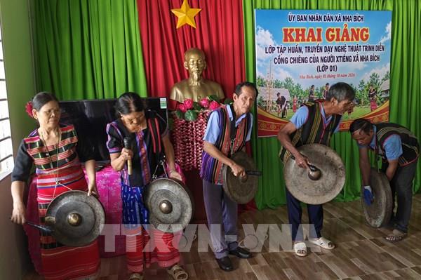 Ai sẽ giữ tiếng cồng chiêng S’tiêng mai sau?