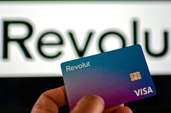 Revolut trở thành đối thủ của những ngân hàng lớn