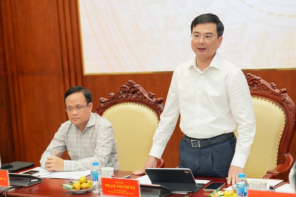 Điều hành chính sách tiền tệ giữa nhiều áp lực