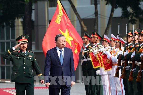 Tổng Bí thư, Chủ tịch nước Tô Lâm dự Lễ kỷ niệm 80 năm Ngày truyền thống Lực lượng vũ trang Quân khu 2