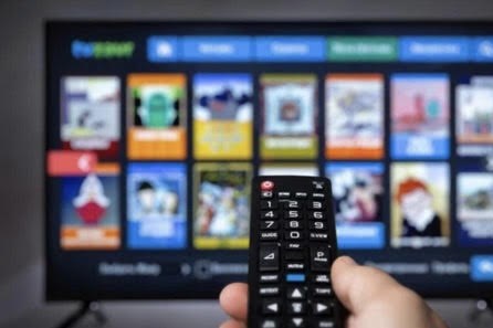Ủy ban Cạnh tranh Quốc gia xử phạt nhiều doanh nghiệp truyền hình trả tiền