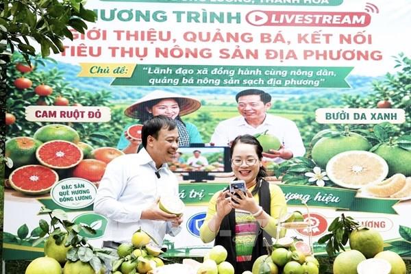 Đưa nông sản từ chợ quê lên chợ số