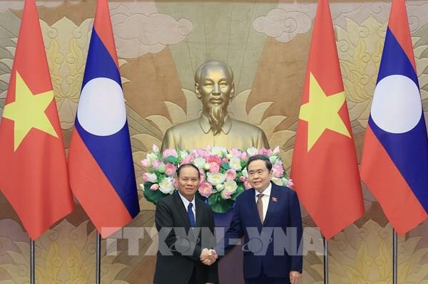 Chủ tịch Quốc hội Trần Thanh Mẫn tiếp Thường trực Ban Bí thư Trung ương Đảng Nhân dân Cách mạng Lào