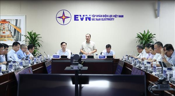 Chuẩn bị dự trữ than cho sản xuất điện vào mùa khô năm 2027