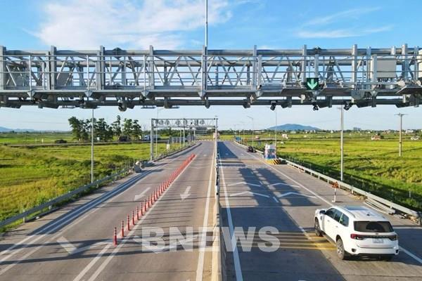 Thu gần 3.200 tỷ đồng phí sử dụng đường bộ cao tốc