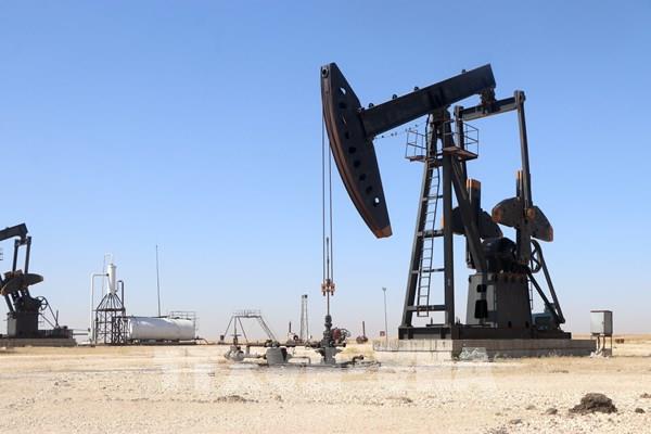 Giá dầu Brent tăng 4,9% trong tuần qua, chạm mốc 110 USD/thùng​