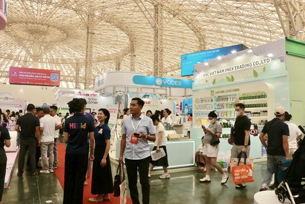Thị trường chăm sóc mẹ và bé: Thiết bị thông minh lên ngôi