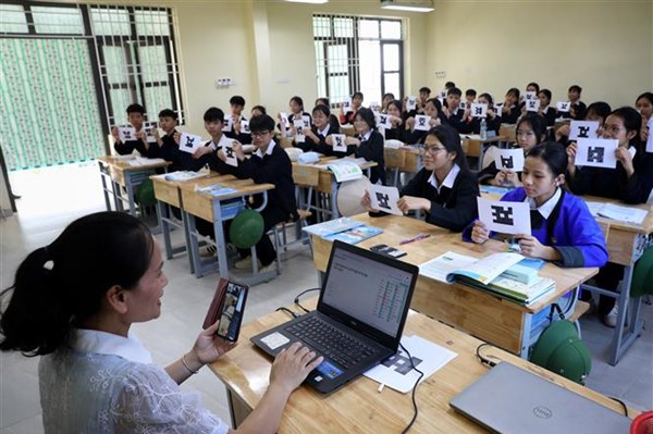 Chuyển đổi số mở rộng cơ hội học tập cho học sinh dân tộc thiểu số