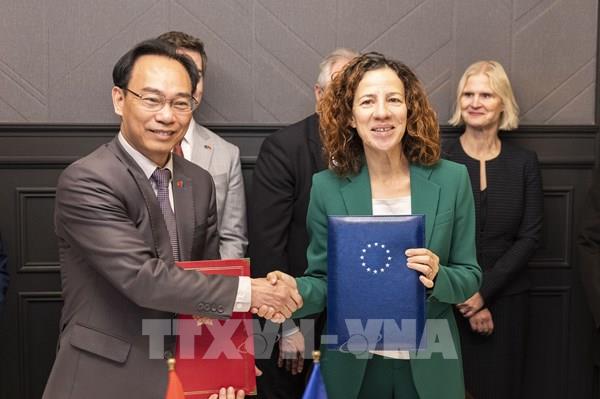Việt Nam - EU ký Ý định thư về hợp tác giáo dục, đào tạo