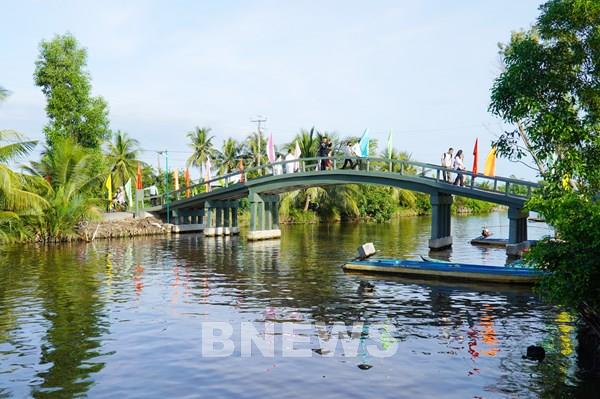 Khi lòng nhân ái hóa thành những công trình dân sinh