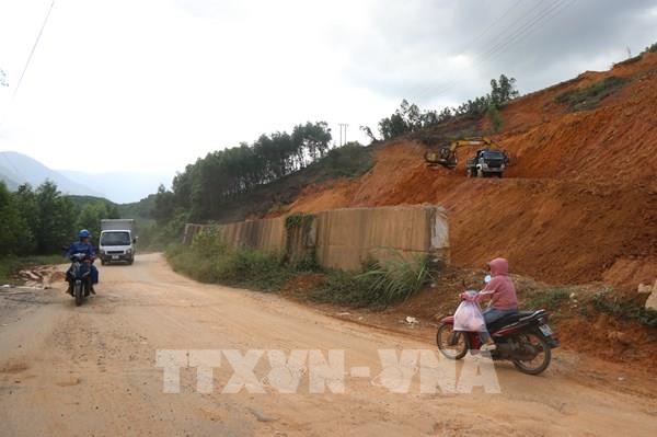 Nối lại cung đường sạt lở, tăng sức chống chịu cho hạ tầng giao thông