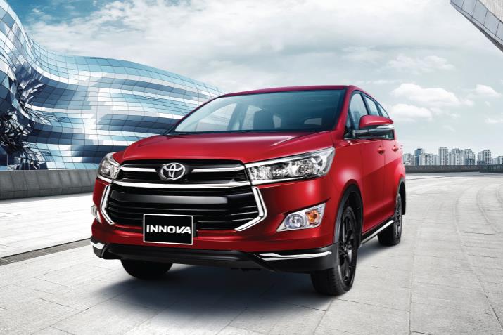 So sánh sơ bộ giữa Toyota Innova 2018 và phiên bản hiện tại  MUA XE NHANH