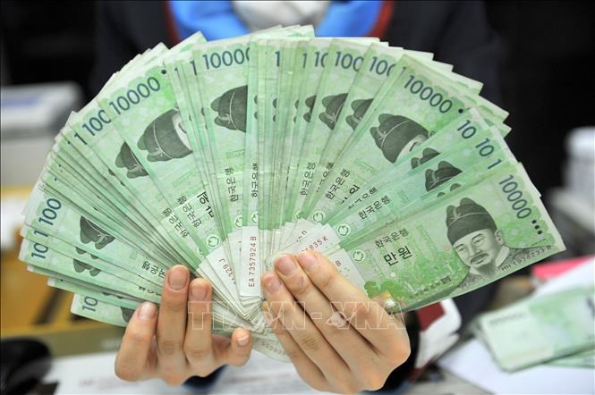 vna-potal-han-quoc-my-gia-han-thoa-thuan-hoan-doi-tien-te-stand.jpg