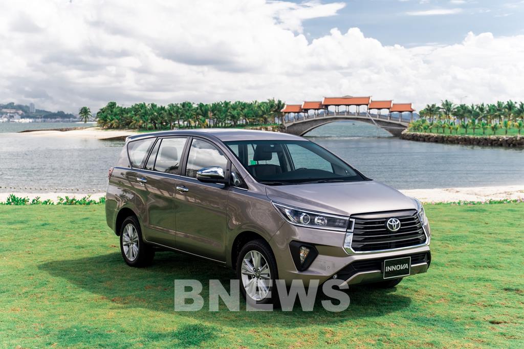 Toyota Innova 2020 giá cao nhất gần 1 tỉ đồng tại Việt Nam