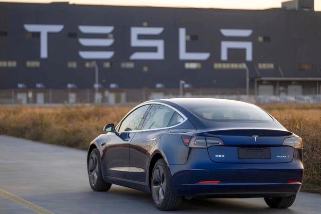 Siêu xe điện Tesla chỉ cần 11 giây để tăng tốc 096 kmh