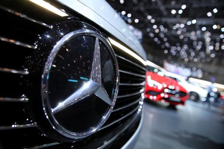 Triệu hồi rộng lớn 1200 xe cộ MercedesBenz SClass và EQS bởi lỗi