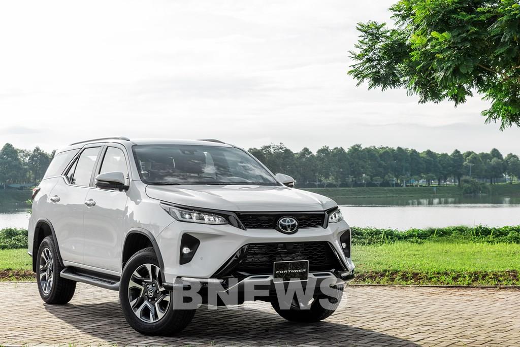 Toyota ưu đãi cho khách hàng mua xe Vios Fortuner và Altis