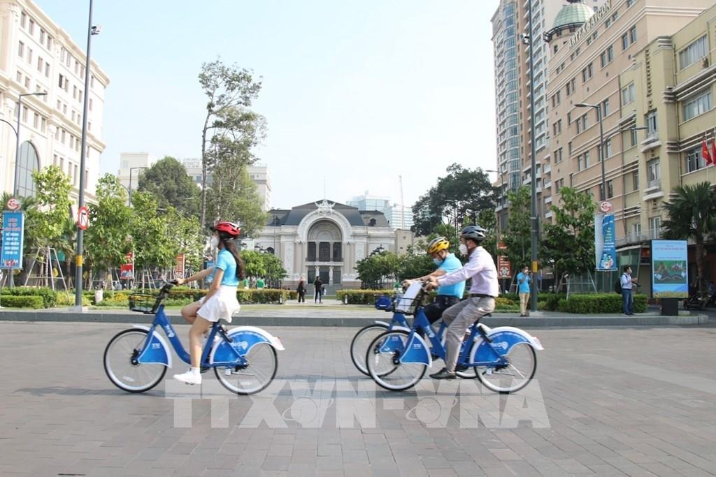 Xe đạp “xanh” công cộng có phù hợp với Thủ đô?